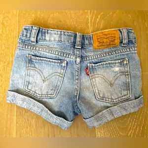 Girls Levi’s Denim Shorts size 3-4